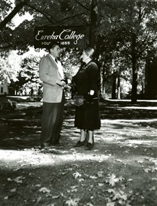 Image description is not available for 1955.035